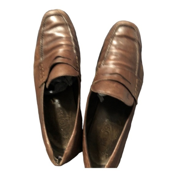 Tod’s men’s distressed look brown leather slip on leather loafers size 11.5 - Picture 2 of 14